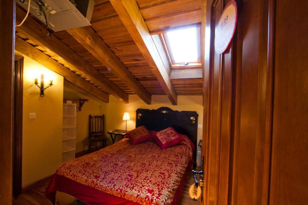 Hostal La Morada del Cid Burgos Vivar del Cid Habitación foto